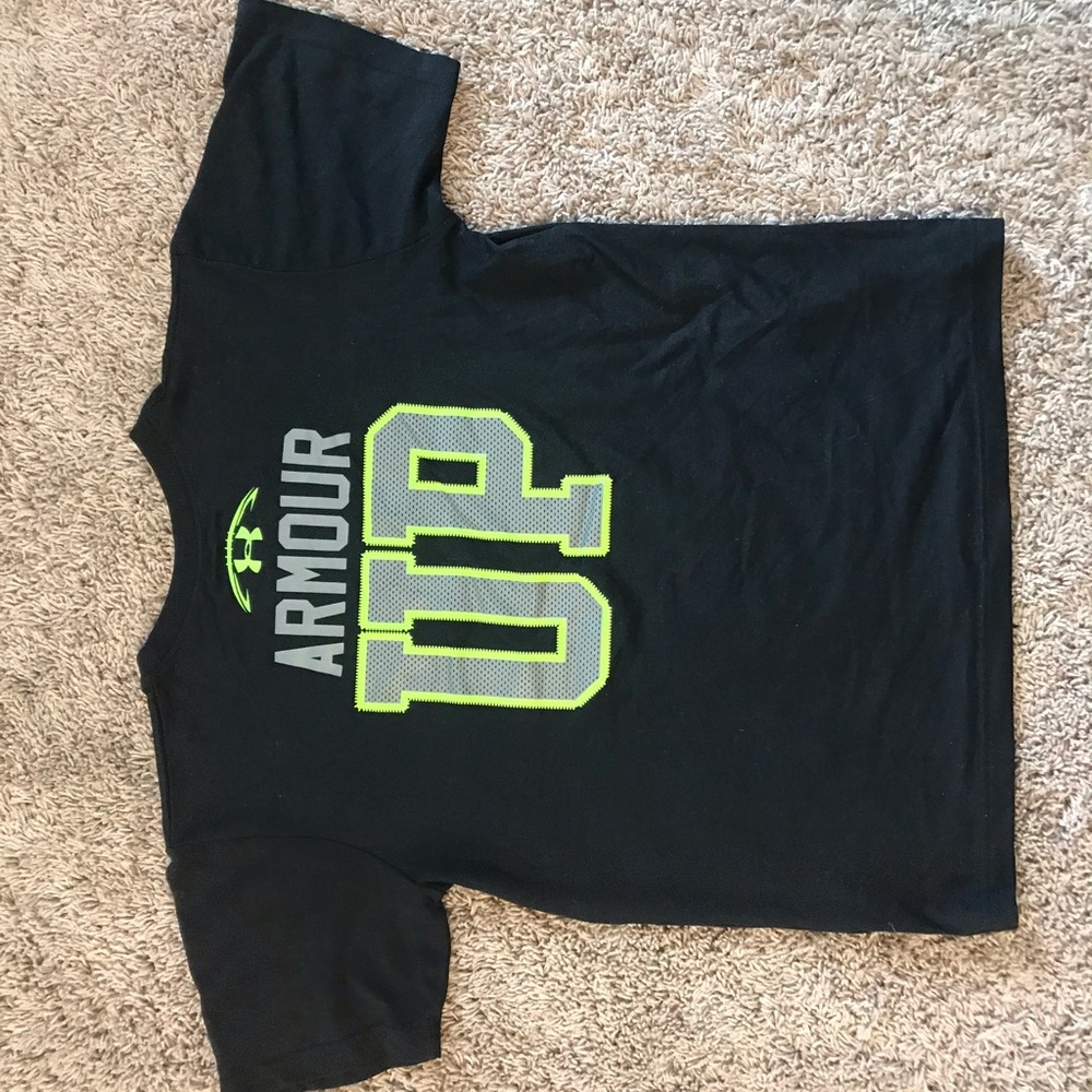 Under Armour Tshirt